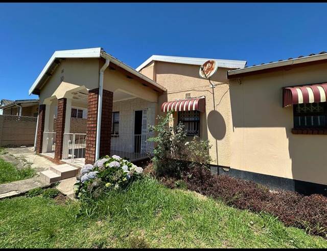 3 BEDROOM HOUSE FOR SALE IN IKWEZI
